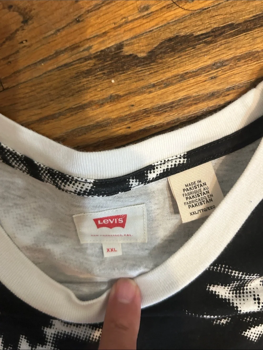 Levi's Black & White Palm-Print Short Sleeve Crew Tee